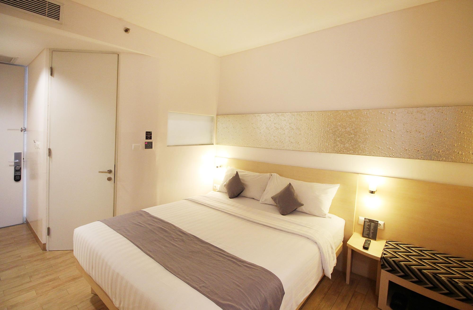 Hotel Neo Melawai By Aston Jakarta Exterior photo