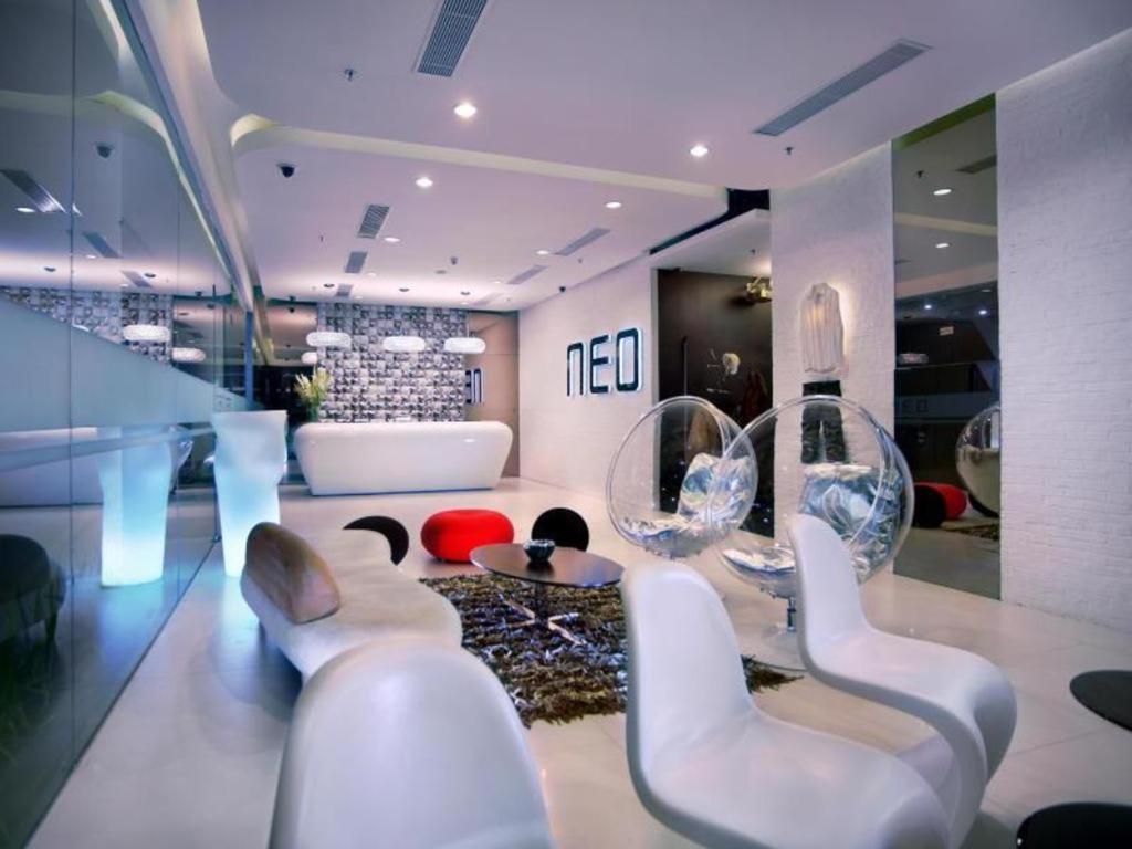 Hotel Neo Melawai By Aston Jakarta Exterior photo
