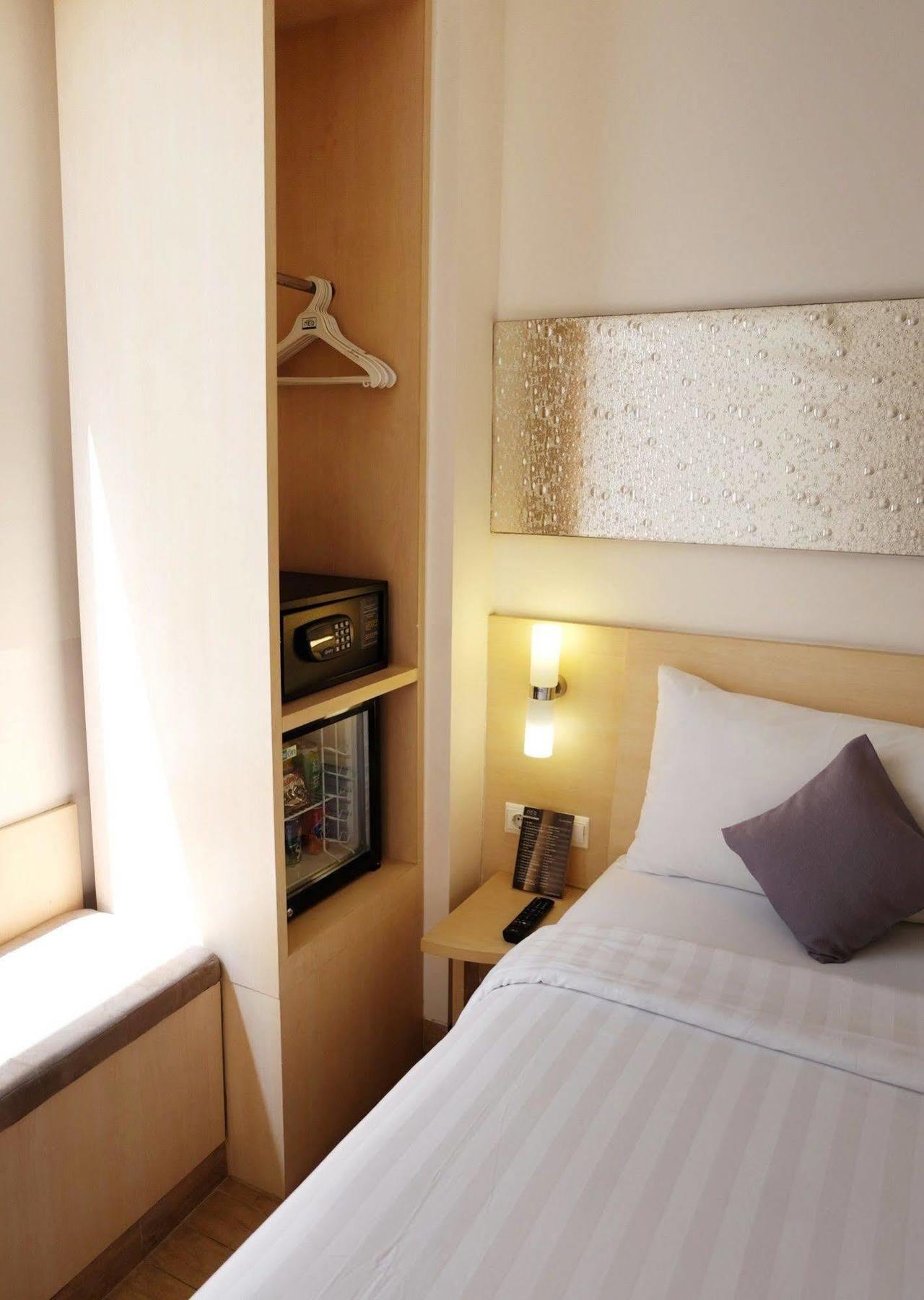 Hotel Neo Melawai By Aston Jakarta Exterior photo