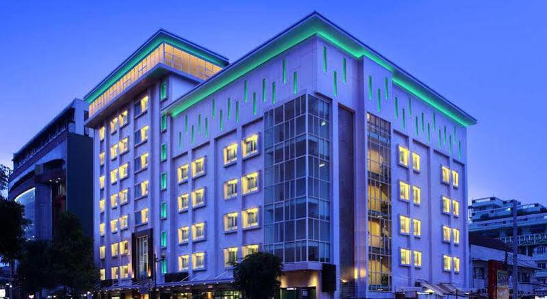 Hotel Neo Melawai By Aston Jakarta Exterior photo